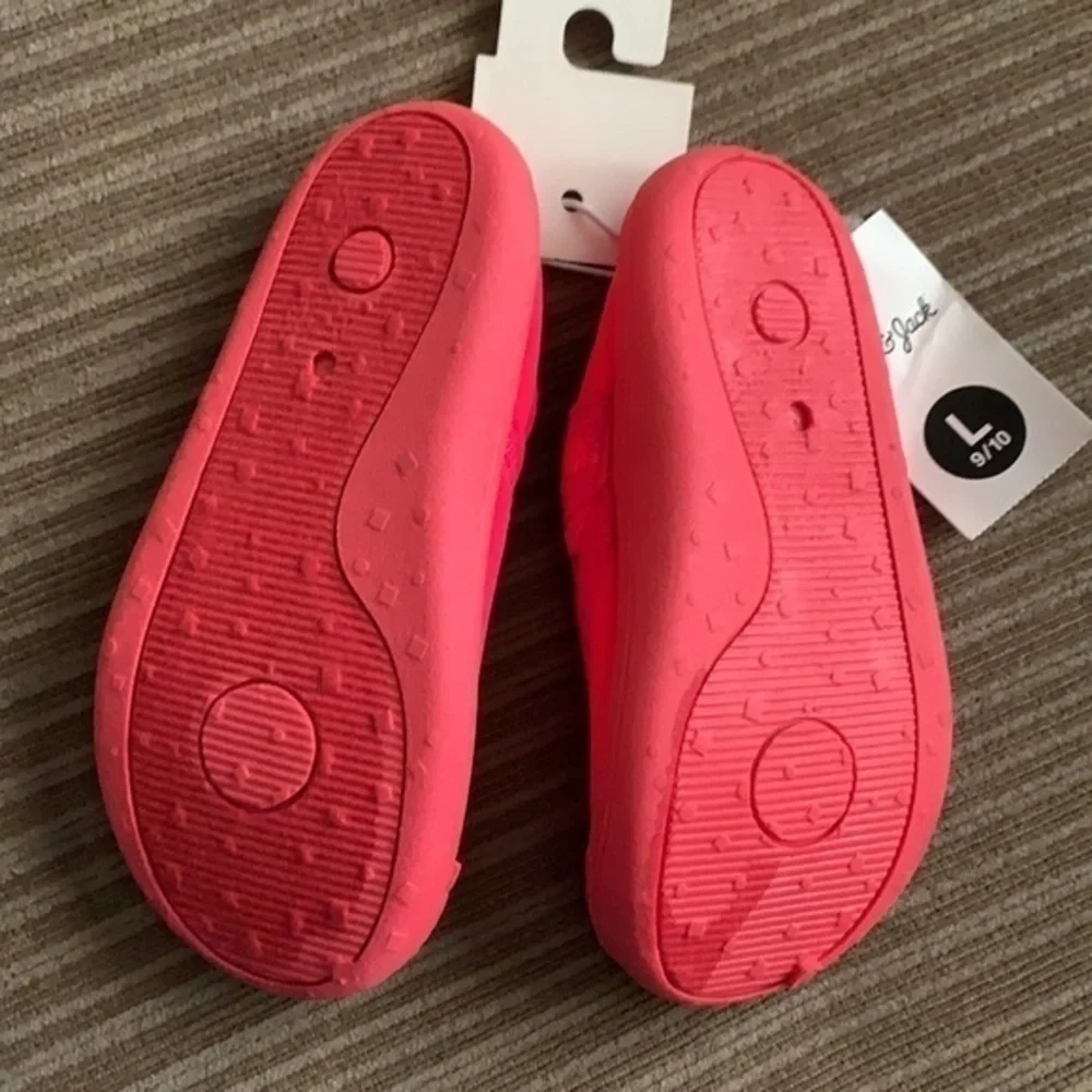 Cat & Jack children’s pink water shoes
